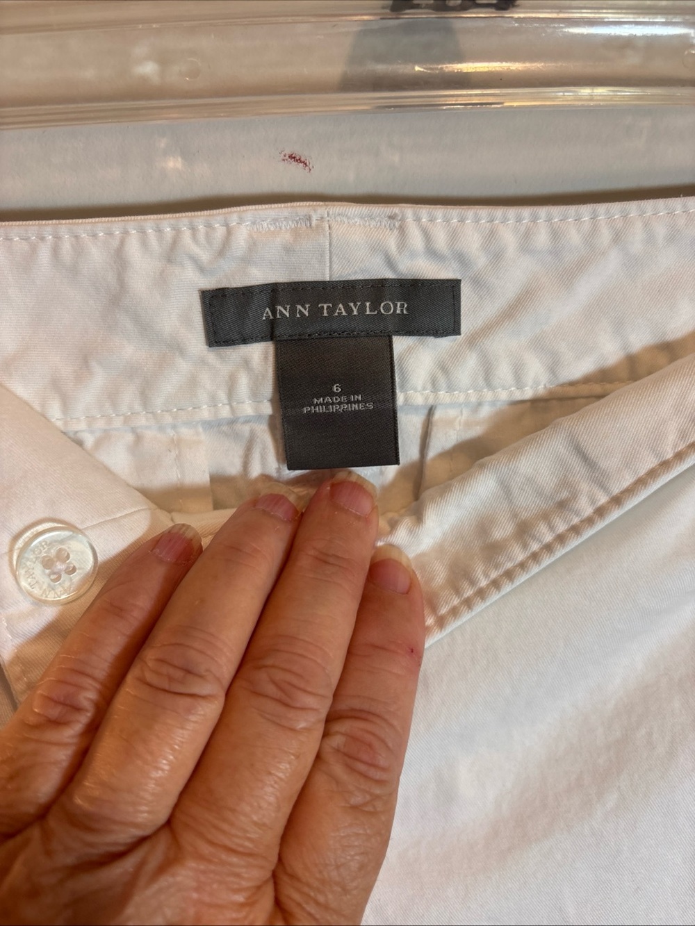 Ann Taylor Classic Women's White Cotton Bermuda Shorts. 726 - Picture 5 of 9